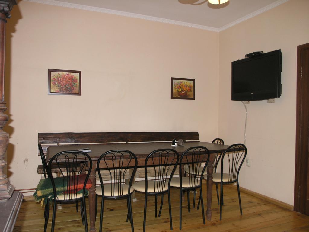 Arnika Tatariv Hotel Bagian luar foto